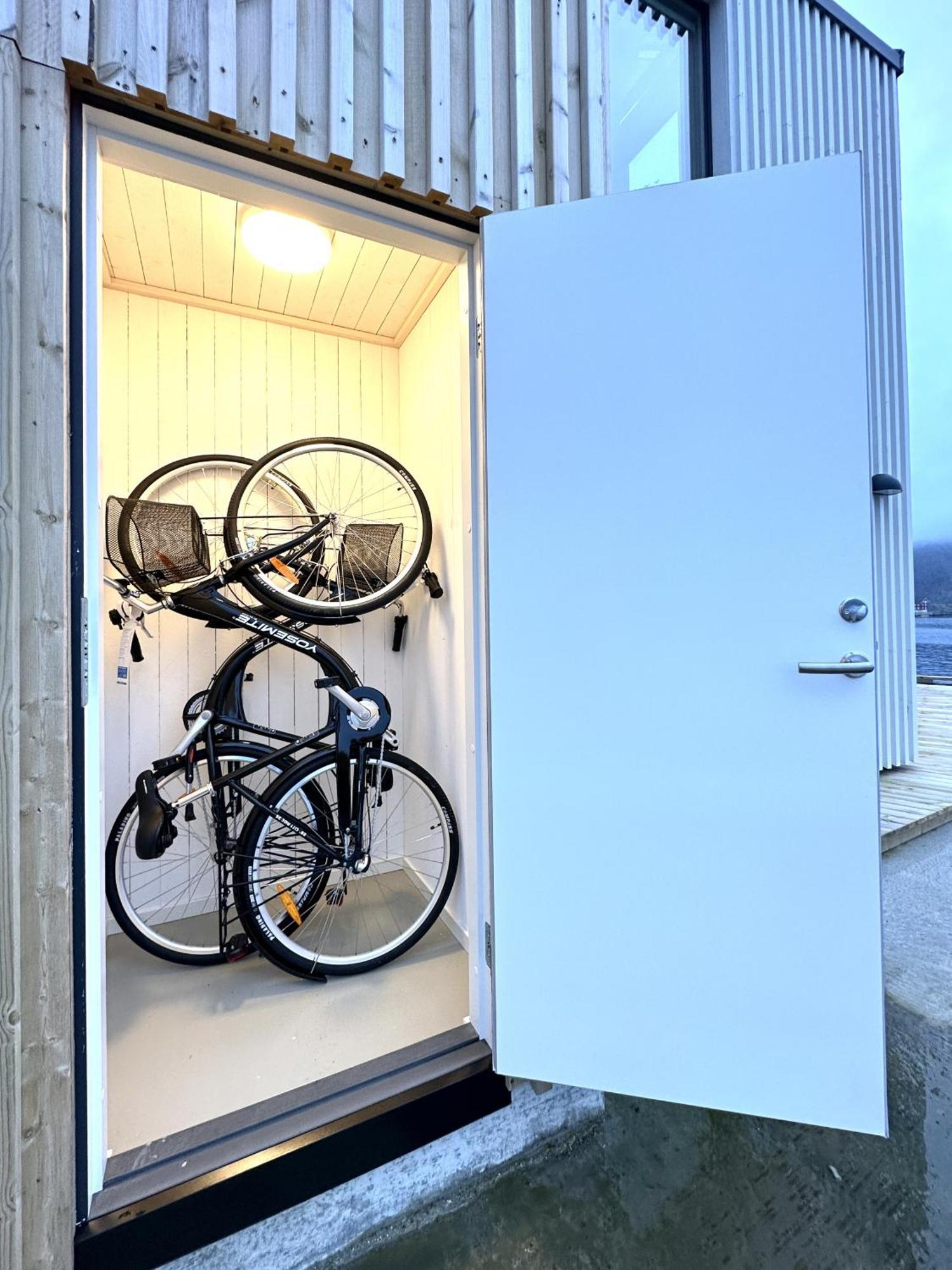 Cornerview Apartment Henningsvaer Exterior foto