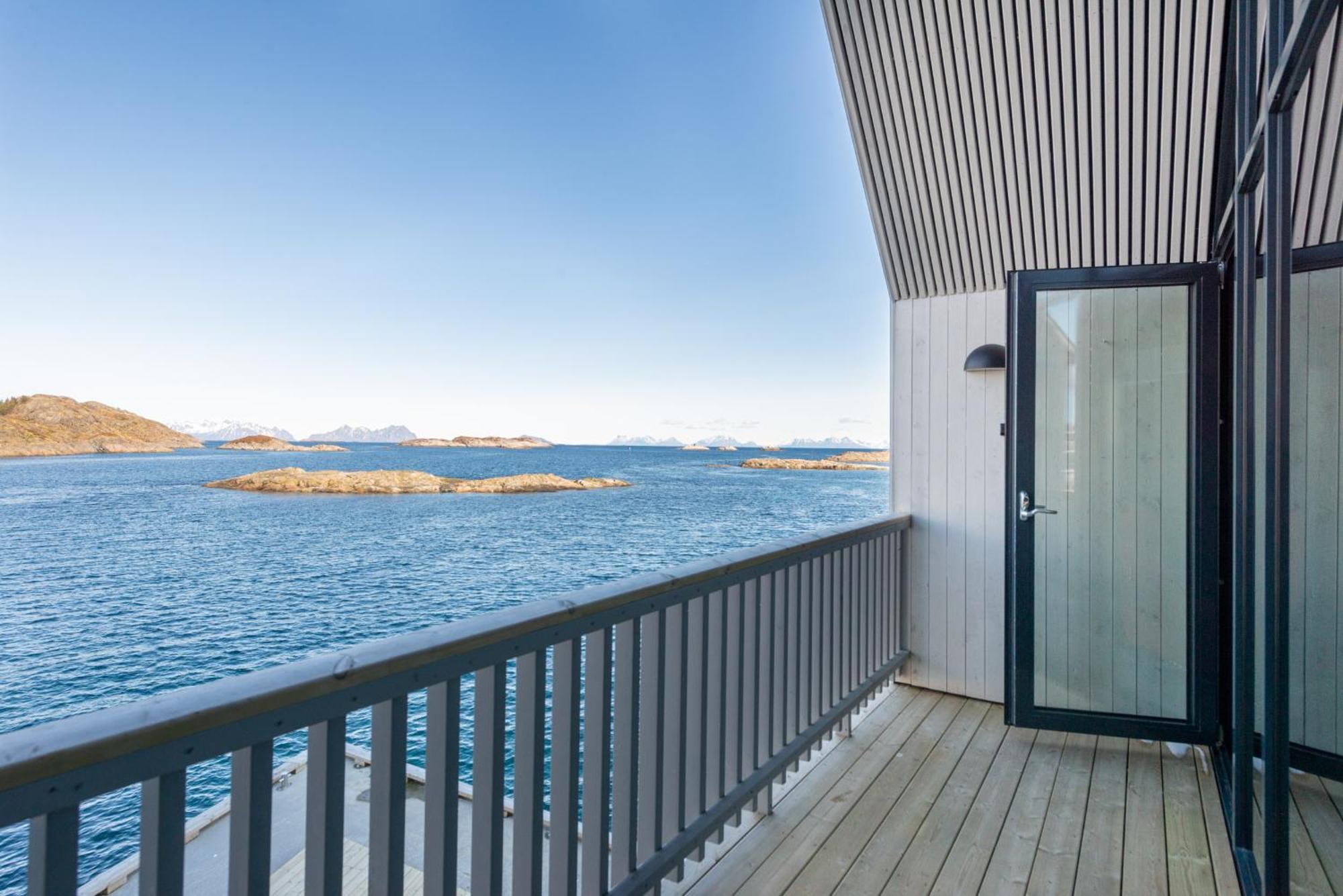 Cornerview Apartment Henningsvaer Exterior foto
